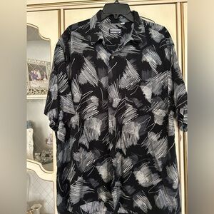 Oakbrook excellent condition men’s print casual shirt size XL